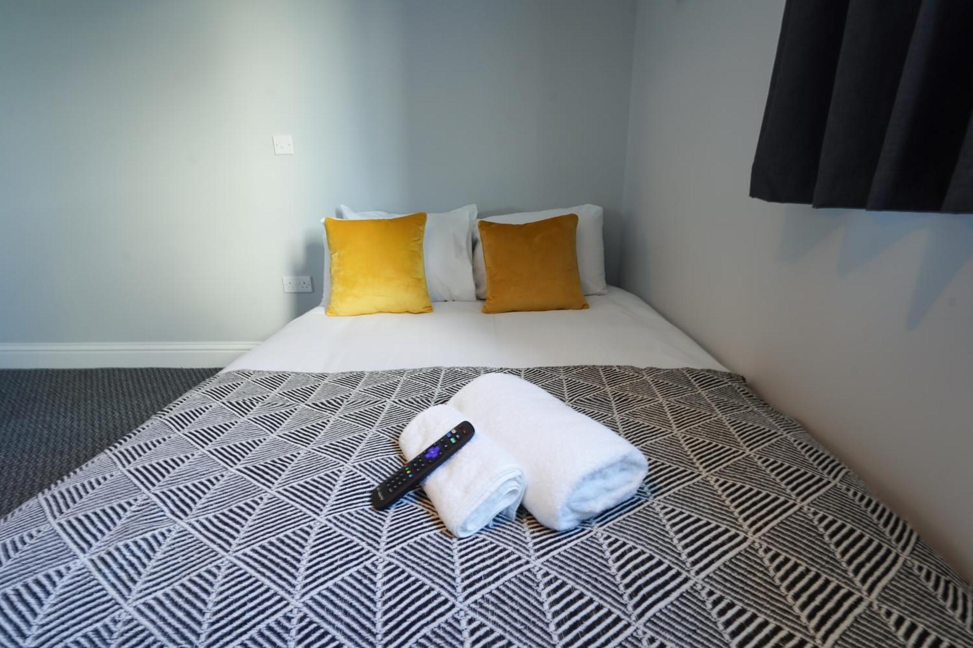 En-Suite Double Rooms, Smart Tv Comfy Style Llanelli Eksteriør bilde