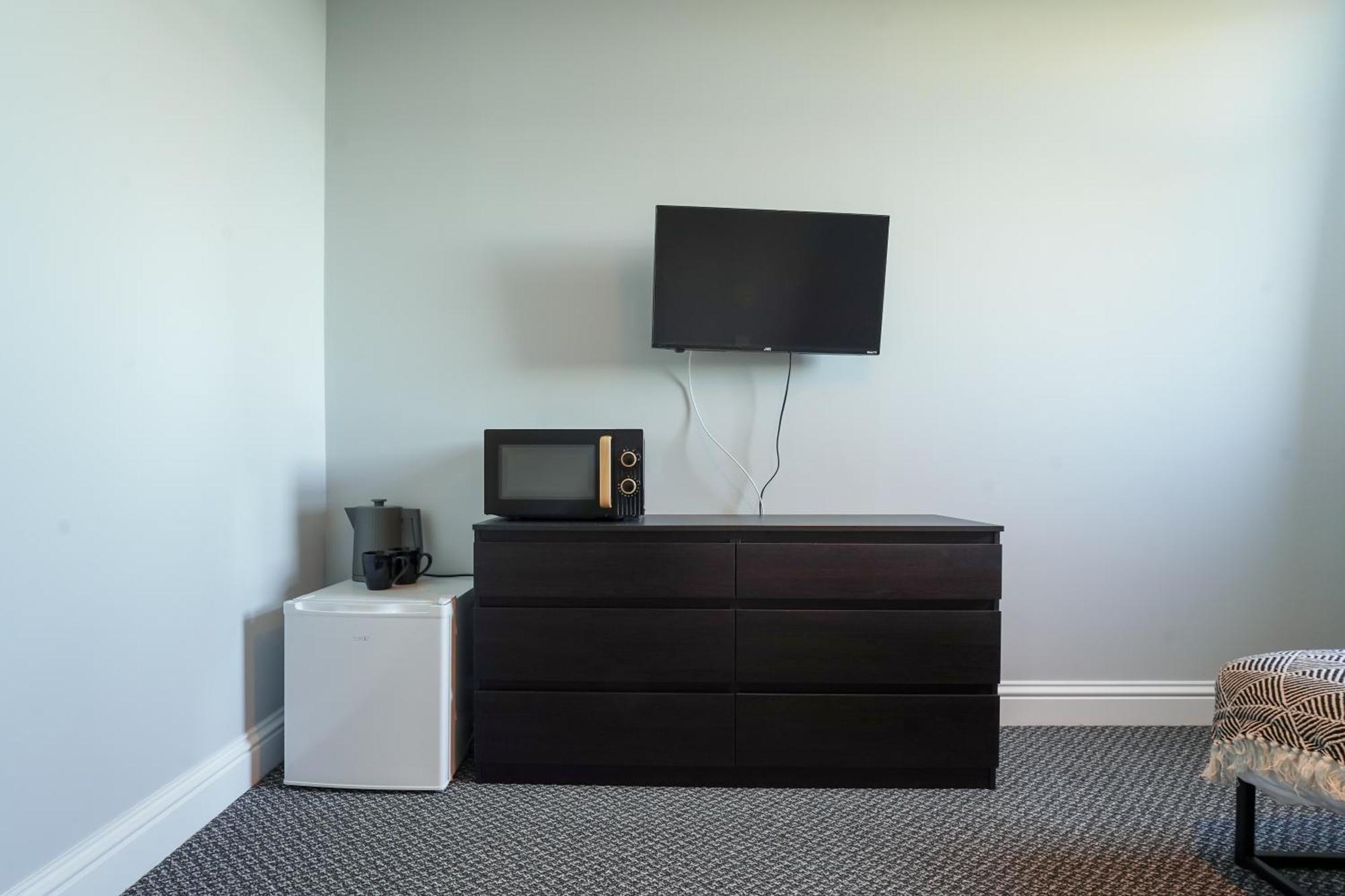 En-Suite Double Rooms, Smart Tv Comfy Style Llanelli Eksteriør bilde