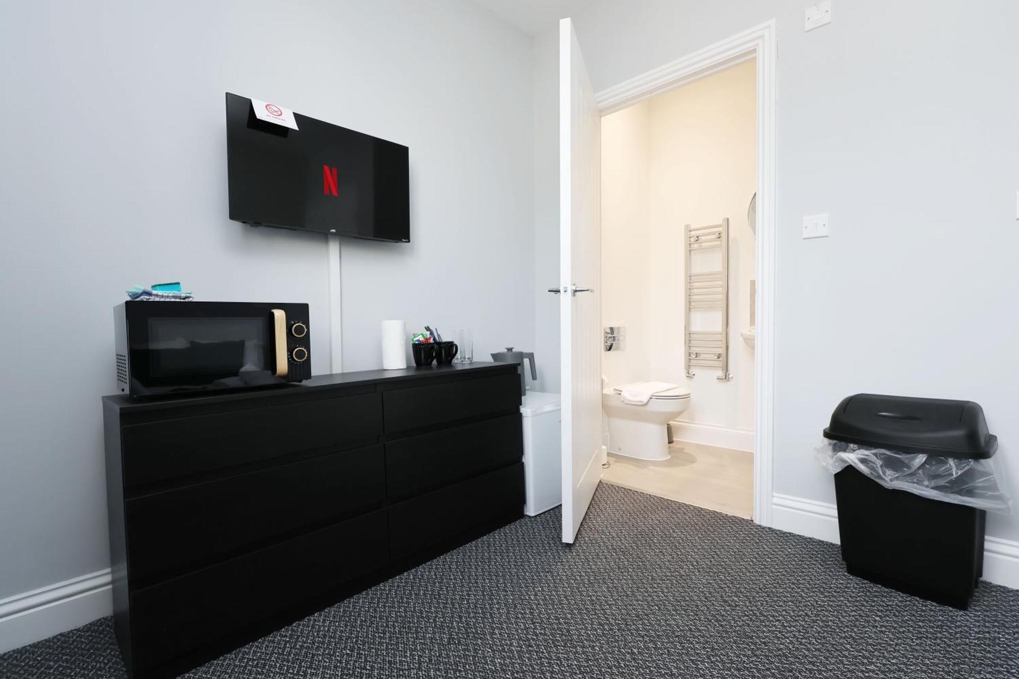 En-Suite Double Rooms, Smart Tv Comfy Style Llanelli Eksteriør bilde
