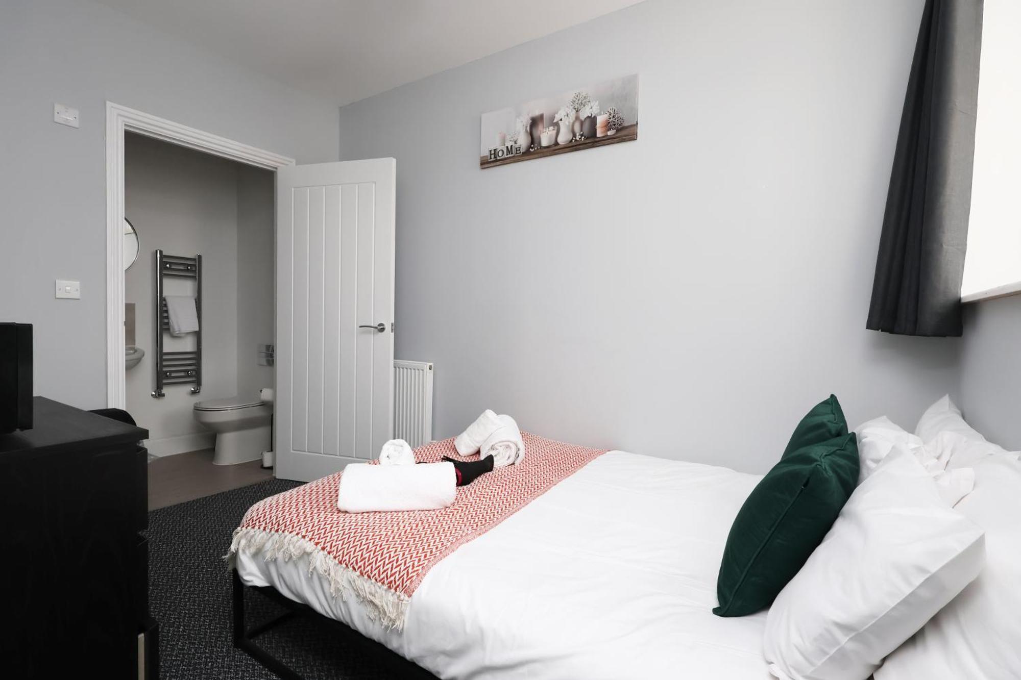 En-Suite Double Rooms, Smart Tv Comfy Style Llanelli Eksteriør bilde
