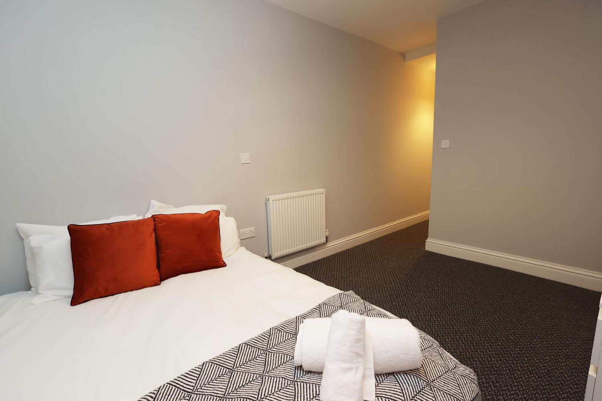 En-Suite Double Rooms, Smart Tv Comfy Style Llanelli Eksteriør bilde